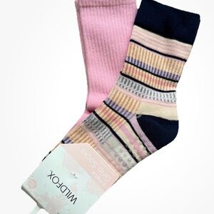 NEW Woman’s Wildfox Pink and Striped GRIP Socks 2 pairs Pilates Yoga Barre